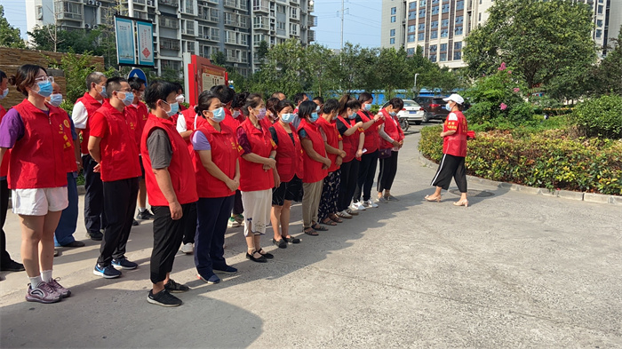预防大雨君谊物业在行动(图1)